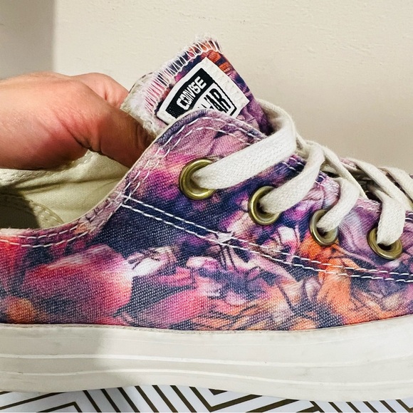 🔥Converse🔥 - Picture 3 of 5